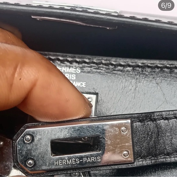 Hermes Kelly 28/32 Black Leather Handbag with palladium Hardware - Picture 7 of 9